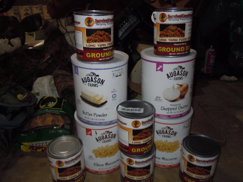 lot 709 image: Large Lot of Prepper Food
