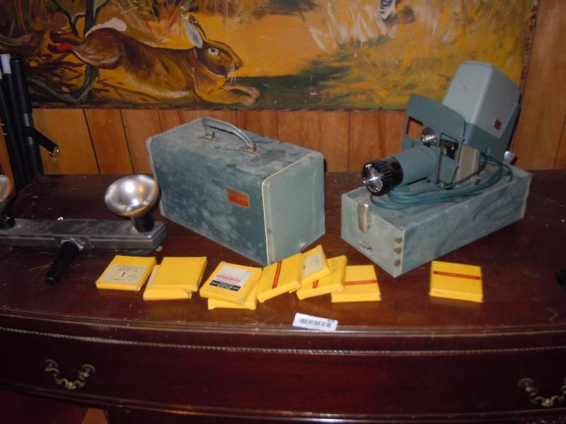 lot 808 image: Vintage Projector
