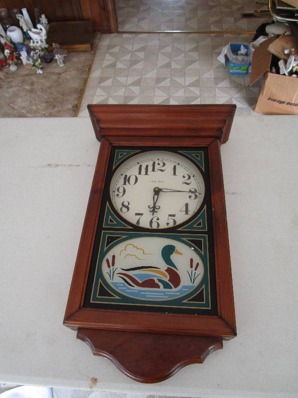 lot 753 image: Wall Clock