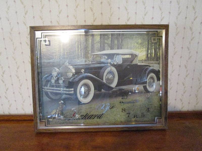 lot 519 image: Wall Clock
