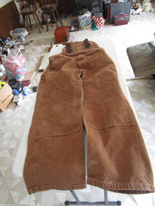 lot 752 image: Carharrt 30x30 Overalls