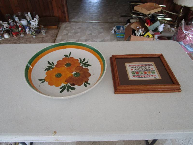 lot 750 image: Random Dishware Lot