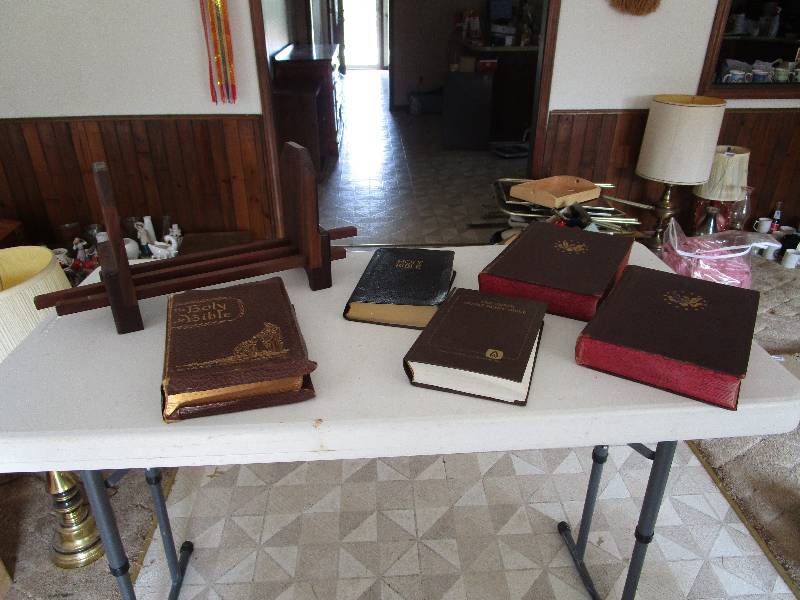 lot 633 image: Lot of Antique Books and Cool Book Stand