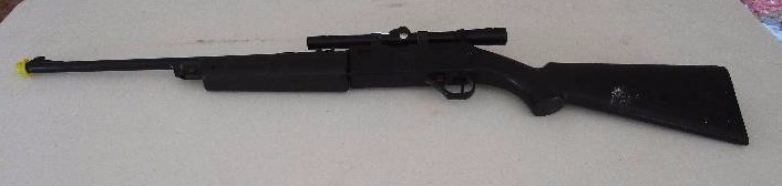 lot 525 image: Power Line BB Gun