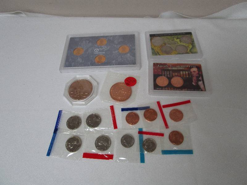 lot 672 image: Random Mint Coins Lot