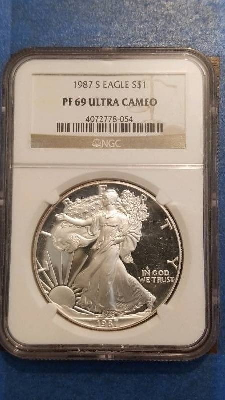 lot 67 image: 1987(S) American Silver Eagle Ultra Cameo Uncirculated PF69