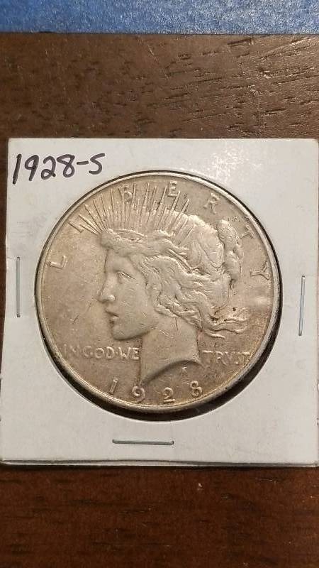 lot 72 image: 1928-S Morgan Silver Dollar