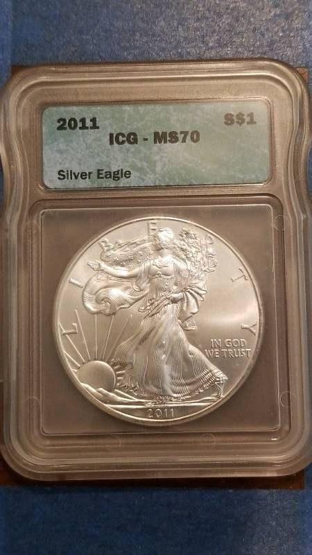 lot 86 image: 2011 American Silver Eagle MS 70