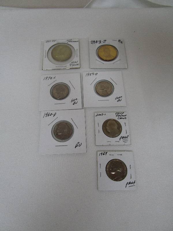 lot 1746 image: Lot of Random Coins
