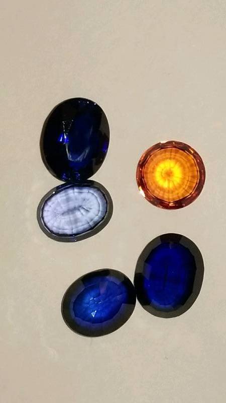 lot 552 image: Lot of Random Natural Gemstones