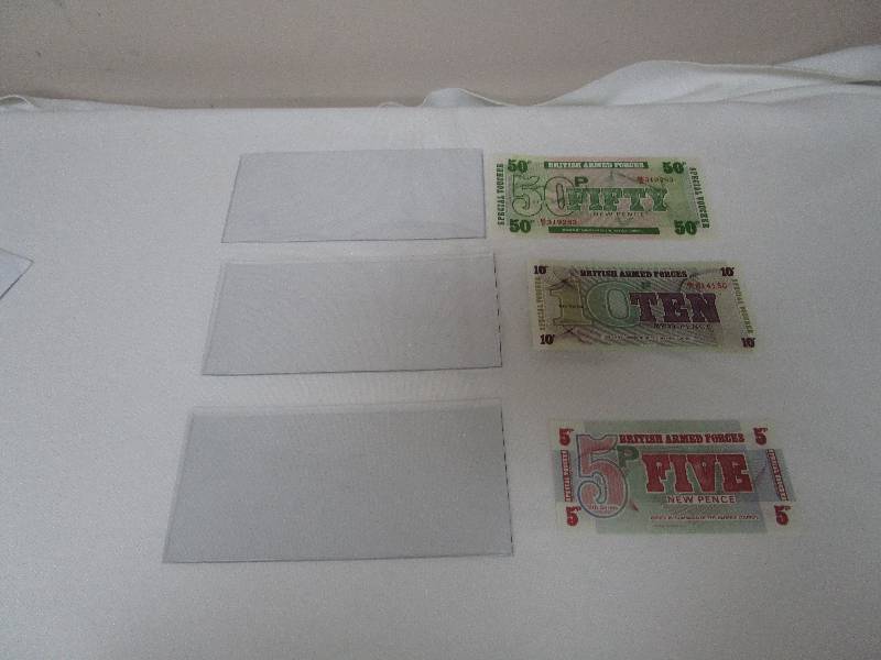 lot 862 image: Collectible Foreign Money Lot