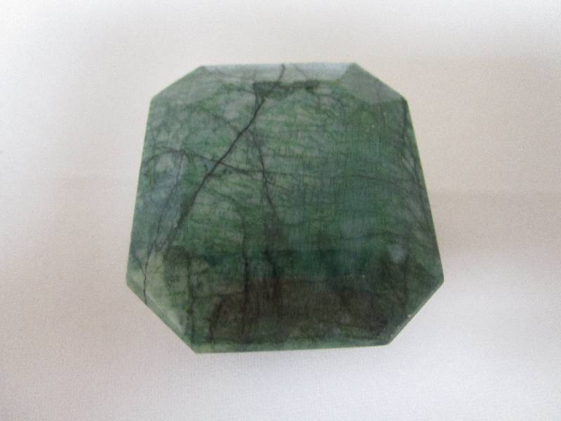 lot 874 image: Huge Uncut Emerald Natural Gemstone