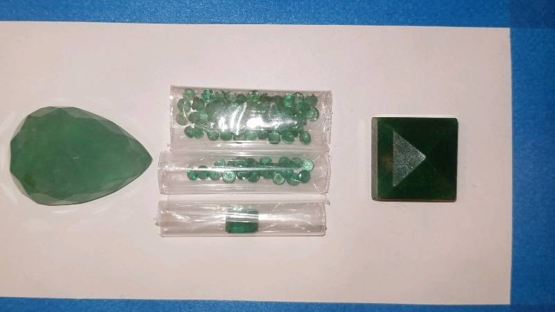 lot 605 image: Lot of All Natural Emeralds