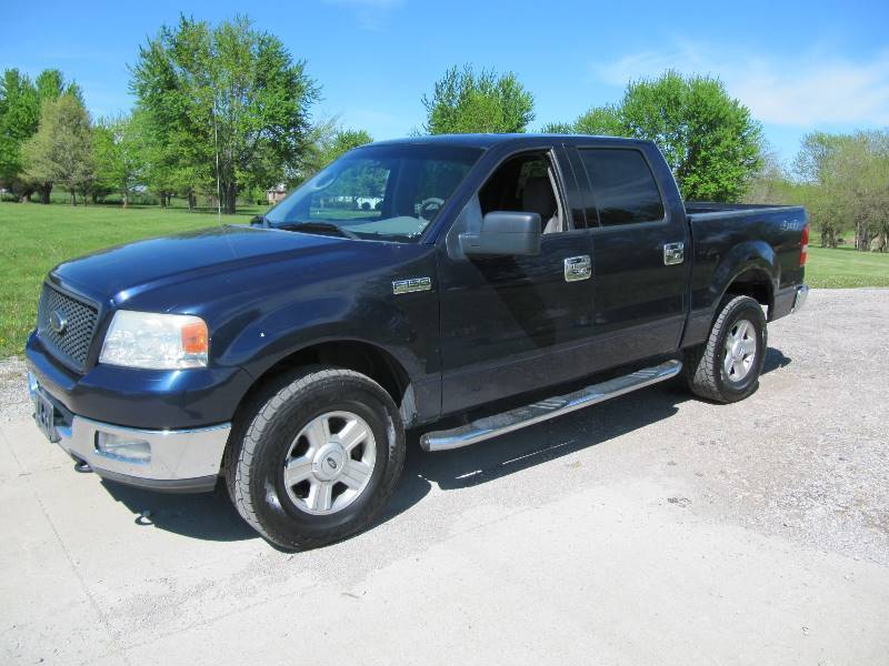 lot 1000 image: 2004 FORD F-150 4X4  4 Door Cab�Styleside Super Crew