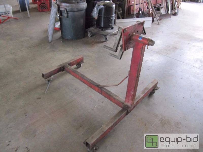 lot 994 image: Blue Point - Heavy Duty Engine Stand