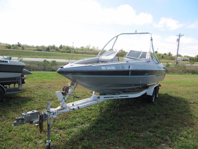 lot 1011 image: 1989 BARETTA PHASER 230