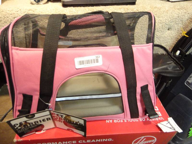 lot 362 image: Pet Carrier