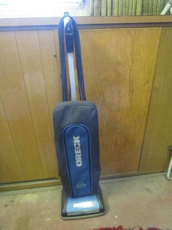 lot 266 image: Oreck Vacuum Cleaner