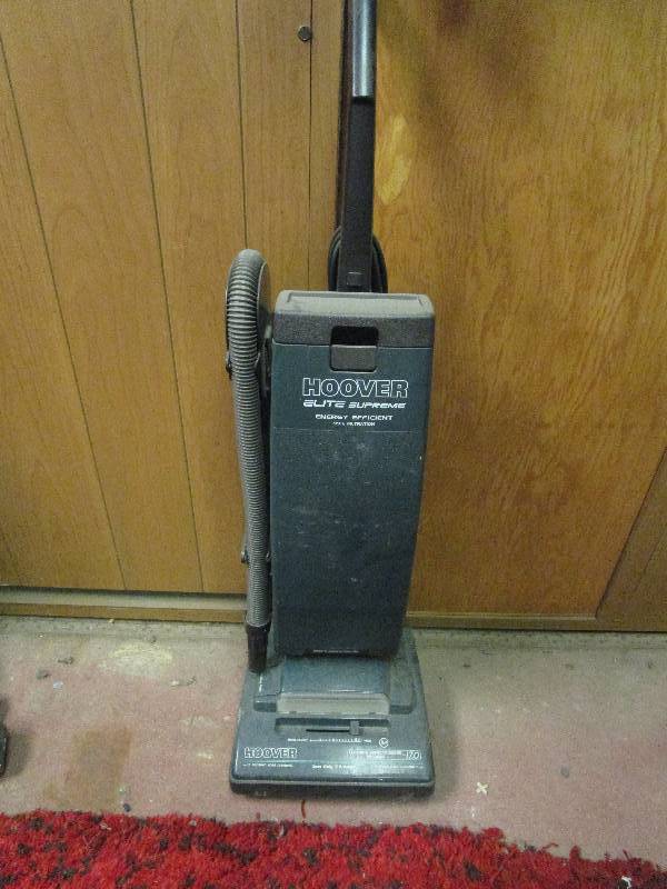 lot 270 image: Hoover Vacuum Cleaner