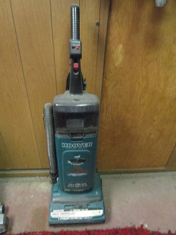 lot 315 image: Hoover Vacuum Cleaner
