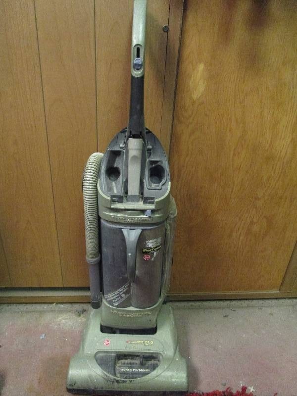 lot 316 image: Hoover Vacuum Cleaner