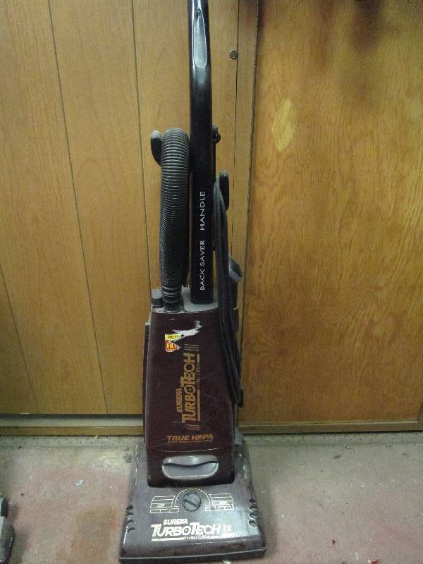 lot 321 image: Eureka Turbo Tech Vacuum Cleaner