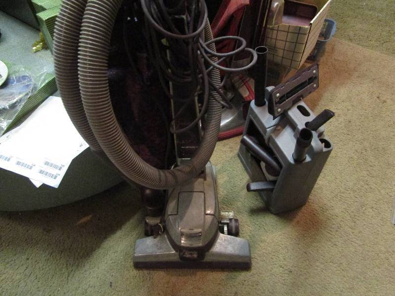 lot 335 image: Kirby G5 Vacuum Cleaner