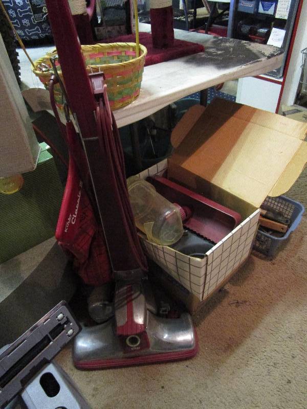 lot 336 image: Kirby Classic III Vacuum Cleaner