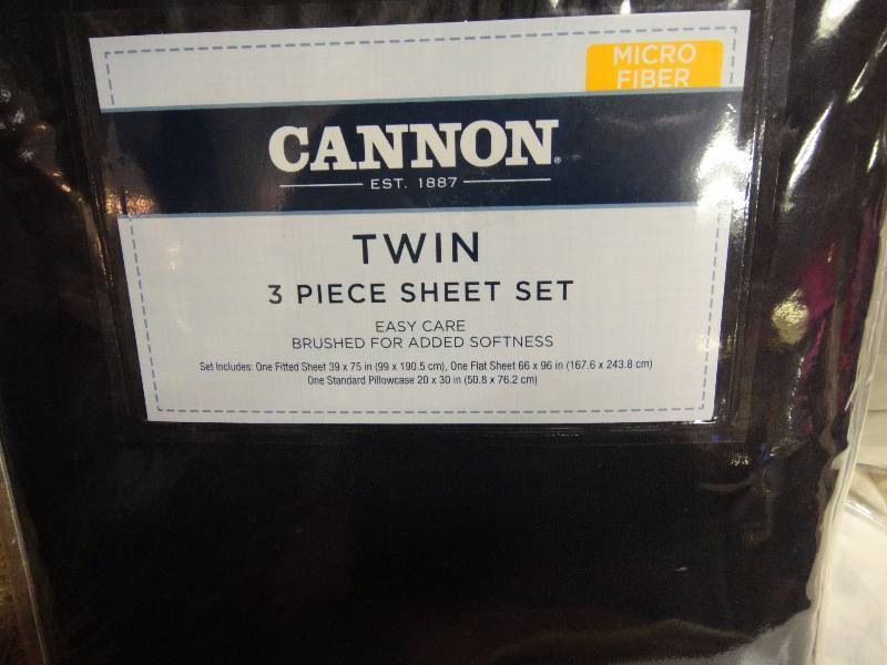 lot 58 image: Canon Twin 3 Piece Sheet Set