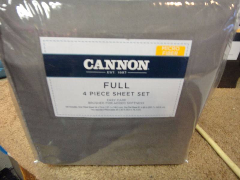 lot 56 image: Canon Full 4 Piece Sheet Set