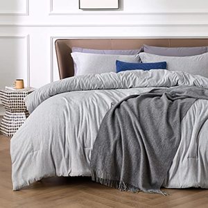 lot 4104 image: Bedsure King Comforter Set Kids - Grey King Size Comforter, Soft Bedding for All Seasons, Cationic Dyed Bedding Set, 3 Pieces, 1 Comforter (104x90) and 2 Pillow Shams (20x362)