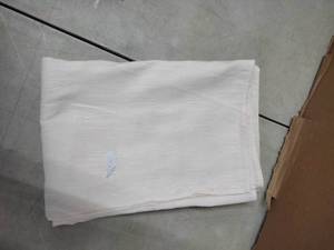 lot 3958 image: Beige Decorative TableCloth 7ft x 30in.