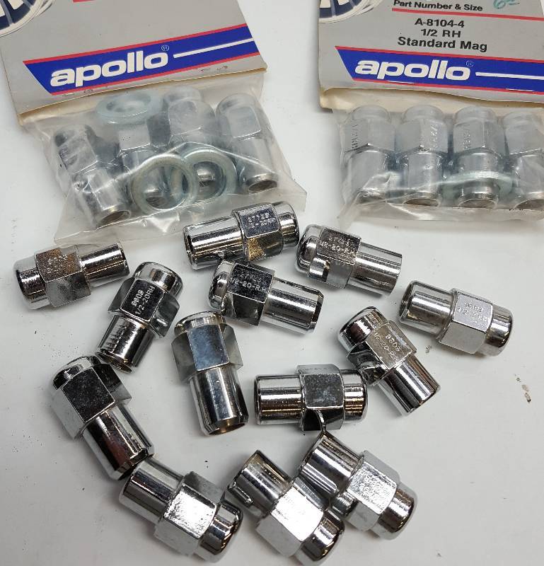 lot 6435 image: All new and assorted mag wheel lug nuts most are 12 and I see 4 of the 716 TH thread.  These sell for over $2 each.