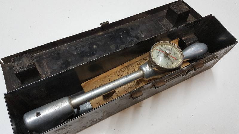 lot 6361 image: Antique Kwikway 1 pounds 14 drive military torque wrench in the metal storage case