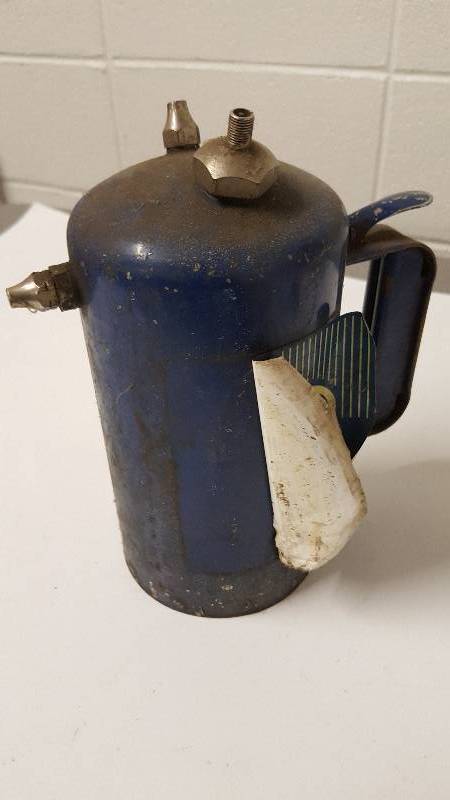 lot 6389 image: ZEP metal solvent pressurized bottle