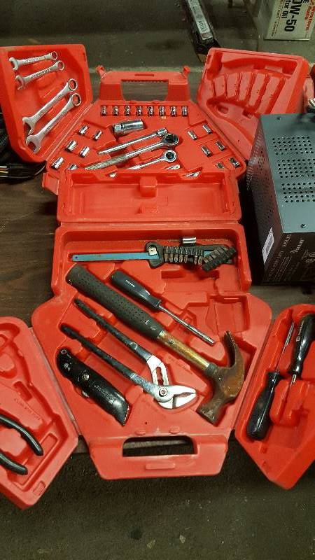 lot 6351 image: Shop or car tool kit in handy carrying case