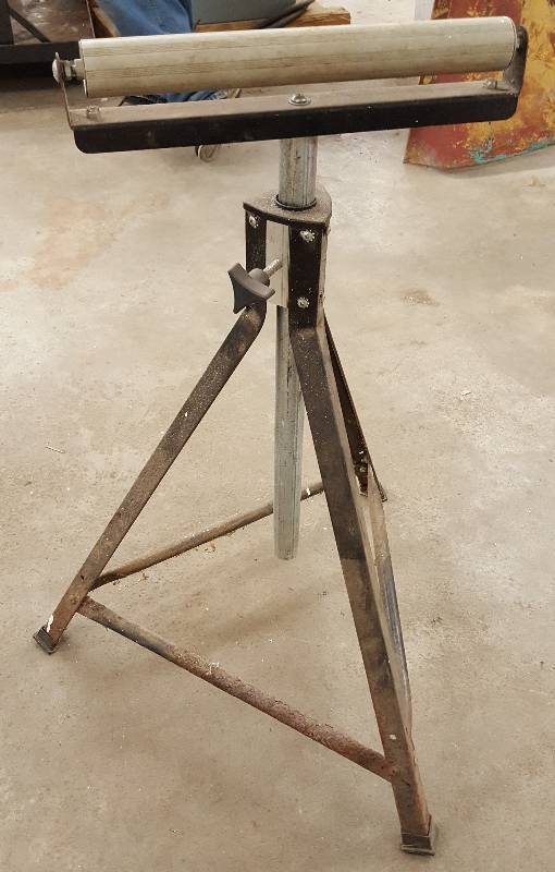 lot 6508 image: Adjustable height roller work support stand.  Make it easy with this one