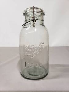 lot 8 image: 10 Tall Ball Brand Jar w Glass Lid & Working Bail & Glass Lid