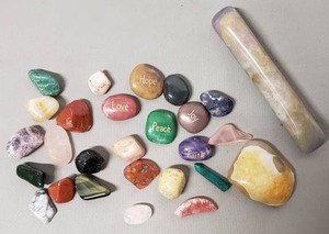 lot 14 image: Assorted Polished Rocks
