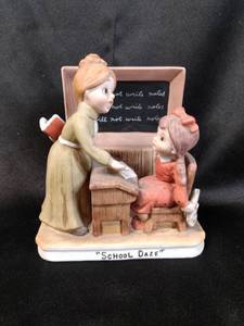 lot 26 image: Seizan School Daze Fine Art. Excellent Condition