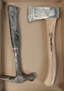 lot 37 image: Quality Hammer & Ax