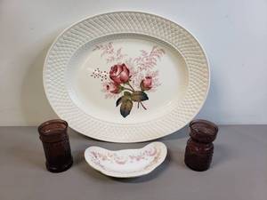 lot 53 image: 14 Spode Lady Anne Platter, Bavaria Bone Dish, and  2 Vintage Wheaton Amethyst Purple Soldiers Seasons Glass