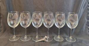 lot 55 image: Set of 6 Wine Glasses and Wine Stopper
