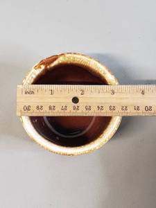 lot 69 image: Vintage 7010 McCoy Ramekin Crock