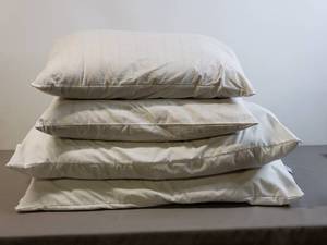 lot 85 image: Pillows 2 King Size & 2 Standard Size Feather Filled