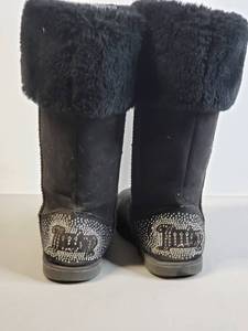 lot 94 image: Juicy Boots Size 6M, Style# JCW021