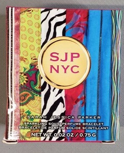 lot 98 image: NIP Sarah Jessica Parker Perfume Bracelet & Harajuku Summer Fragrance