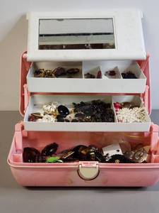 lot 101 image: Large Pink Caboodles Case full wAssorted Jewelry