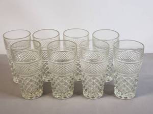 lot 103 image: 8 Vintage Anchor Hocking Wexford Iced Tea Glasses