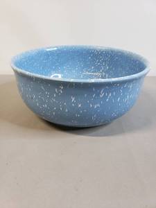 lot 106 image: Blue & White Speckled 9.5 Diameter Ceramic Bowl